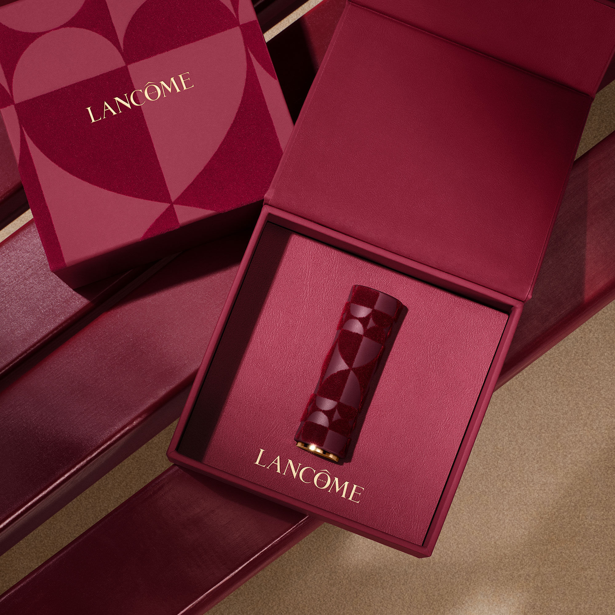 L'ABSOLU ROUGE INTIMATTE